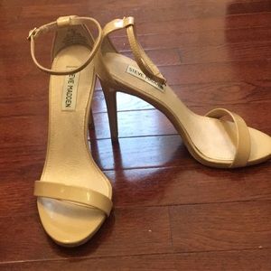 Steve Madden nude “Stecy” ankle strap heels